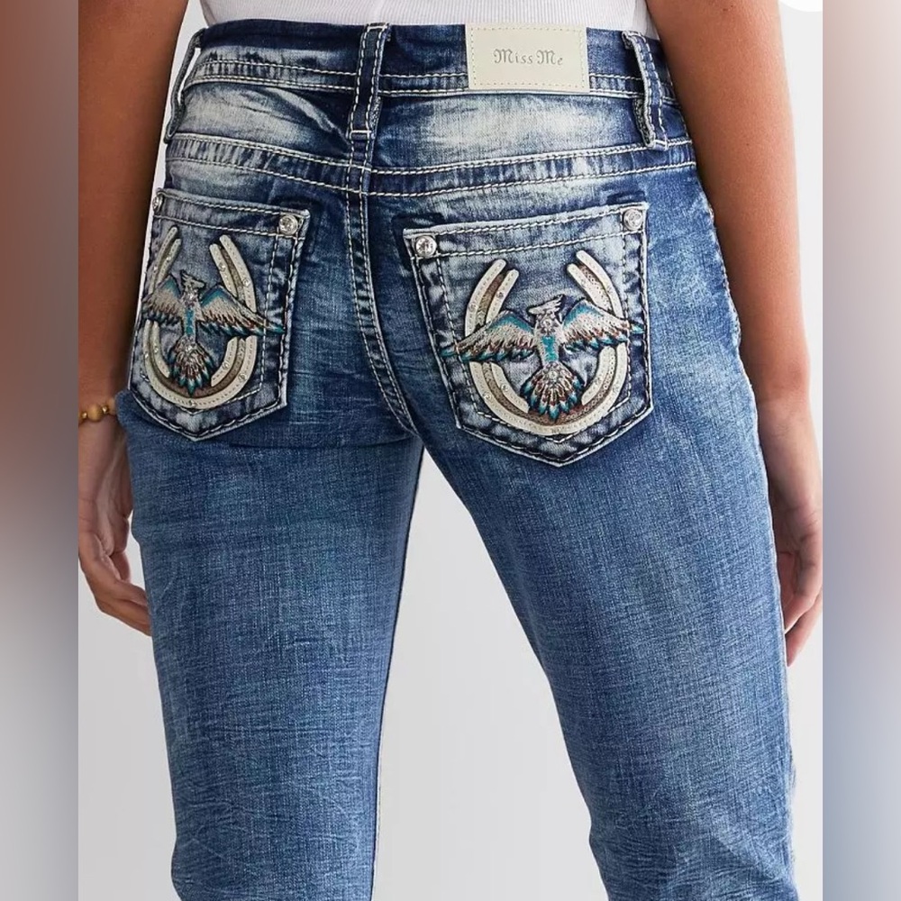 Miss Me Blue Embroidered Pocket Jeans Size 23/31 Worn Once white